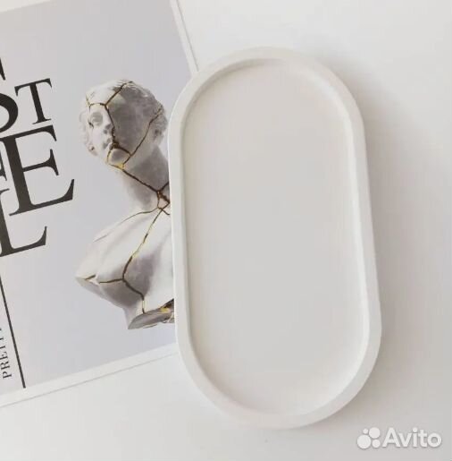 Подставка, поднос, подсвечник из гипса