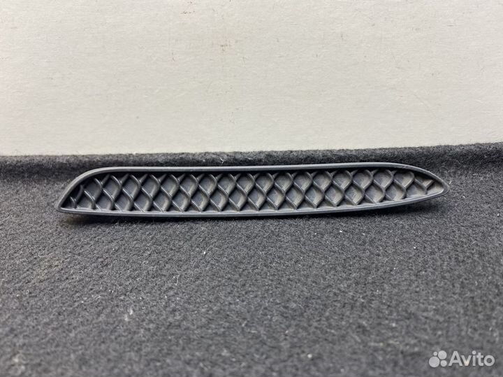 Накладка заднего бампера правая Mercedes Benz C118