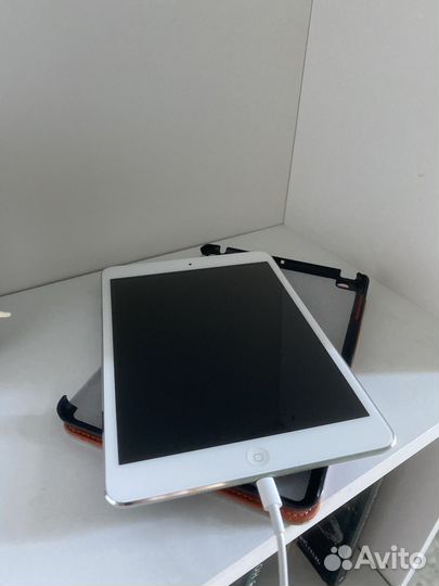 iPad mini первое поколение