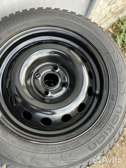 Колеса зимние 185 65 r15 4/100 Nokian Nordman 5