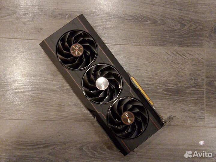 Видеокарта 7900 xtx