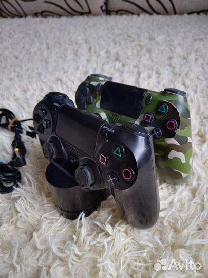 Зарядное устройство для геймпадов DualShock PS4