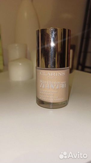 Тональный крем Clarins skin illusion Velvet 105N