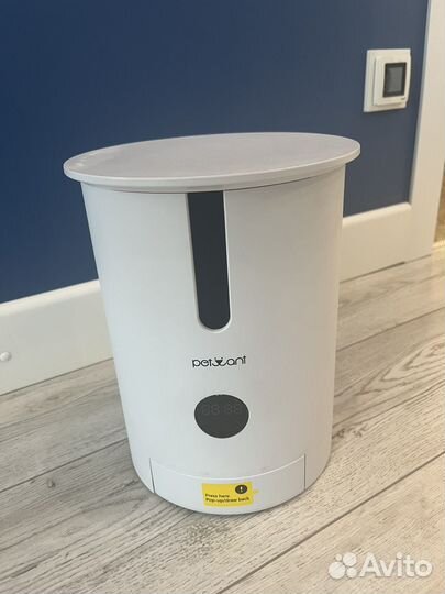 Автокормушка petwant для кошек и собак
