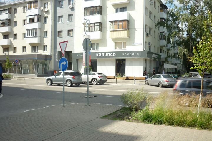 Машиноместо, 20 м²