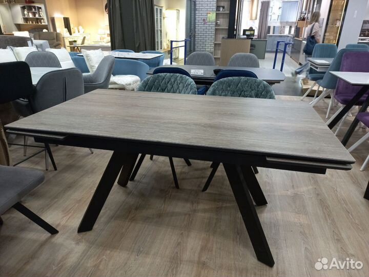 Магазин мебели