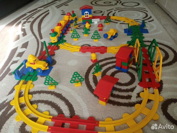 Детский конструктор железная дорога