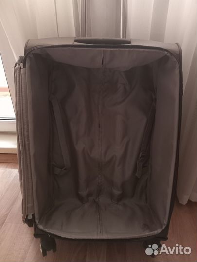 Чемодан на колесах