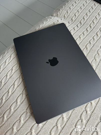 Macbook pro 16 m1 16gb 1tb