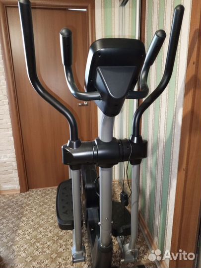 Эллиптический тренажер torneo