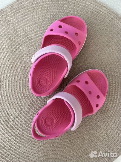 Crocs сандалии для девочки