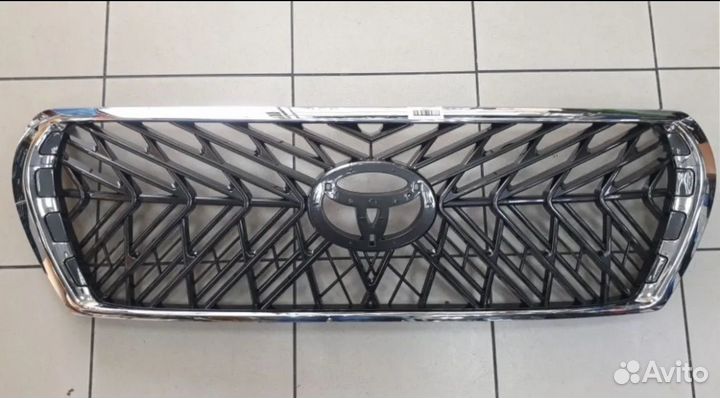 Решетка радиатора TRD toyota land cruiser 200 нова