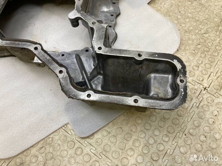 Поддон двигателя Mitsubishi L200 KK 2015