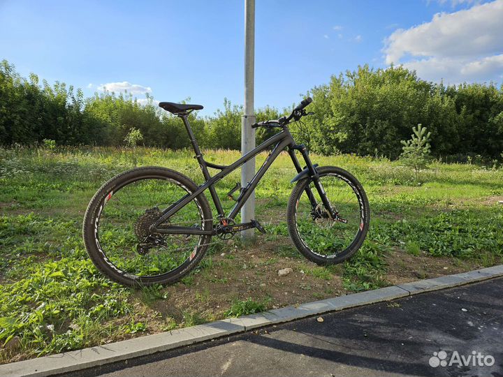 Велосипед хардтейл Dartmoor Primal L 27.5