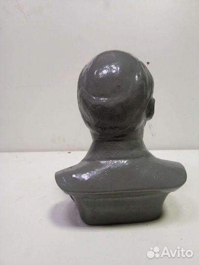 Бюст ленина