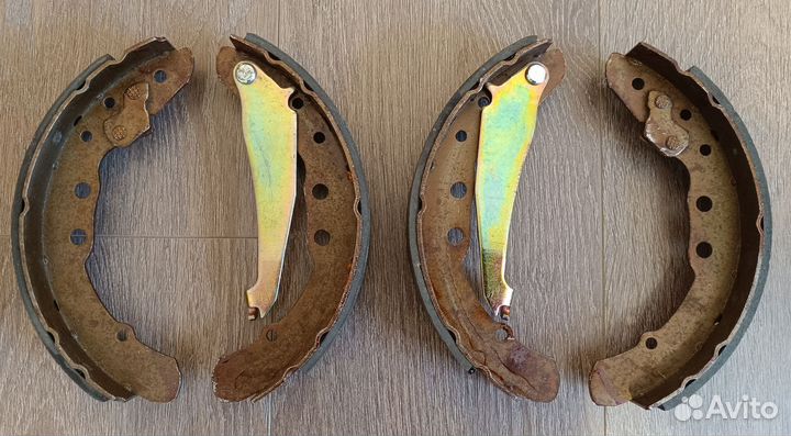 Колодки Textar 84044700 задние барабанные VAG seat