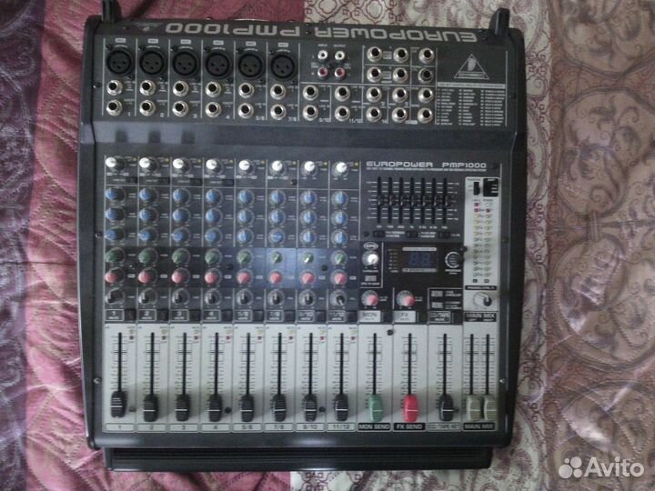 Behringer PMP 1000 Europower Микшер с усилителем