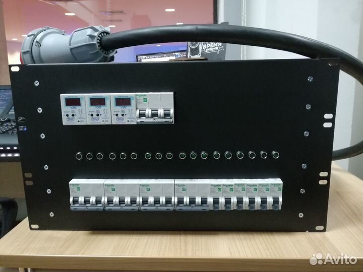Дистрибьютер для питания 32 а. Lexicon MPX 100. Lexicom MPX-100.