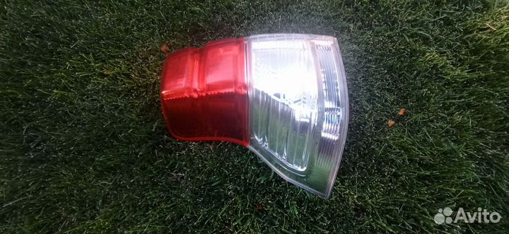 Фары задние на Тойота Прадо 150. Оригинал