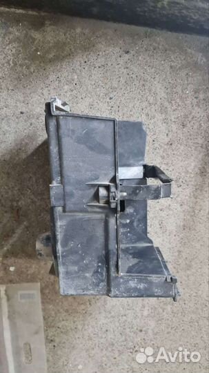 Корпус для акб Ford focus 2