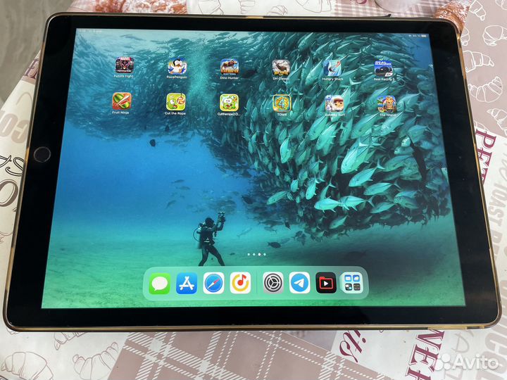 iPad pro 12.9 256 gb