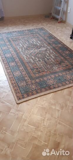 Ковер бу шерстяной