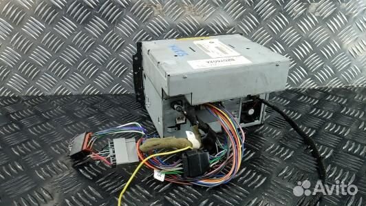 Магнитола jeep grand cherokee WK (XUK13I401)