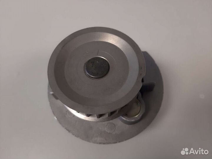 Помпа Опель, Насос водяной, GM оригинал