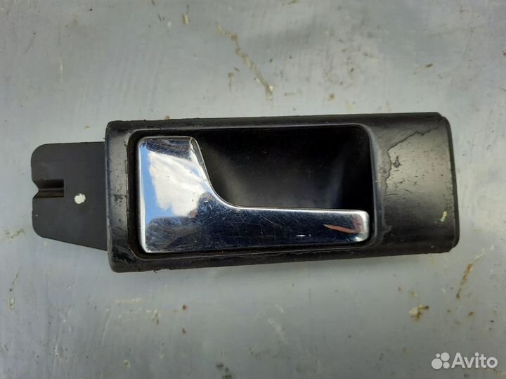 Ручка передней левой двери Ауди 100 с4