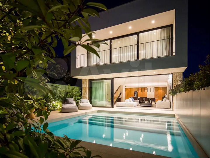 Дом 200 м² на участке 6 сот.