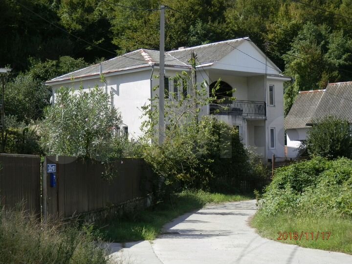 Дом 266 м² на участке 13,7 сот.