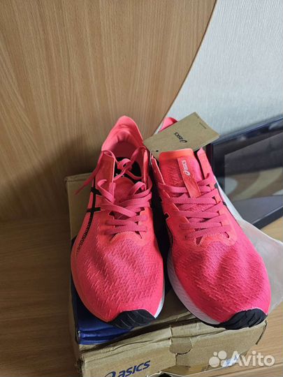 Кроссовки Asics magic speed