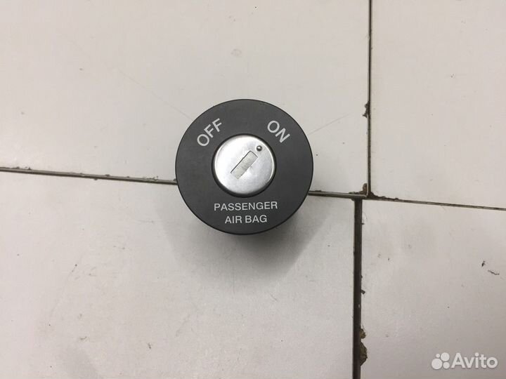 Кнопка AIR BAG (Hyundai Santa Fe)