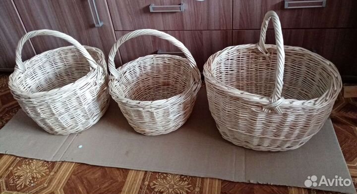 Корзины новые из ивы