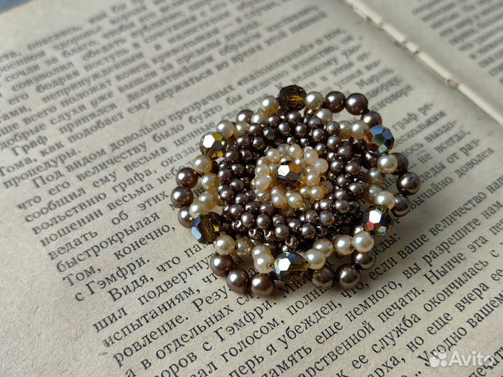 Брошь винтажная СССР из бусин