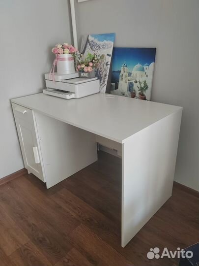 Компьютерный стол IKEA белый