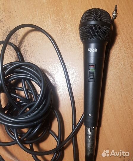 Микрофон Vitek