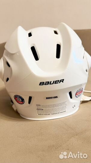 Хоккейный шлем