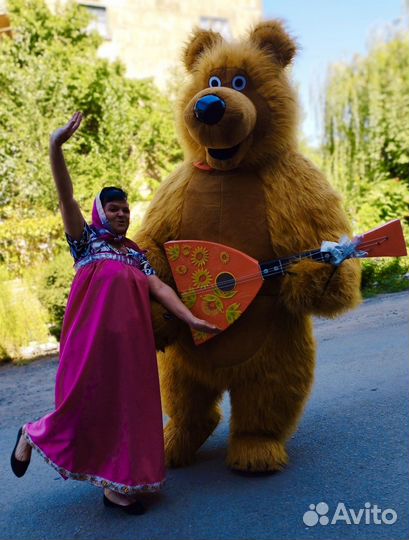 Медведь маша и медведь,ростовая кукла