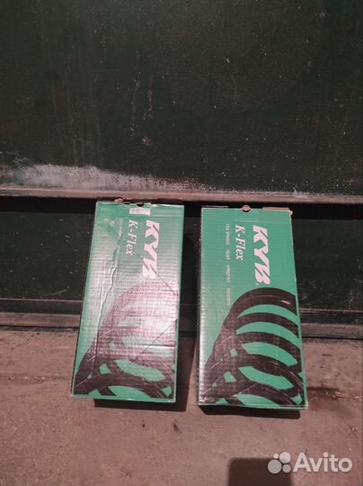 Передние Пружины на тойоту королла 150