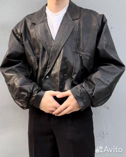 Винтажная кожаная куртка бандитка 90 х бомбер 50