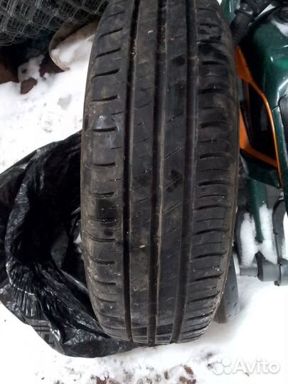 Dunlop Axiom Plus 185/70 R14 20B