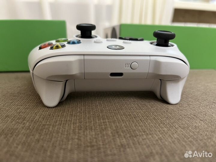 Геймпад новый xbox series S / X