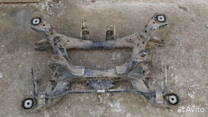 Подрамник задний Bmw X5 E70