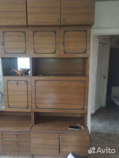 Стенка с Сервантом