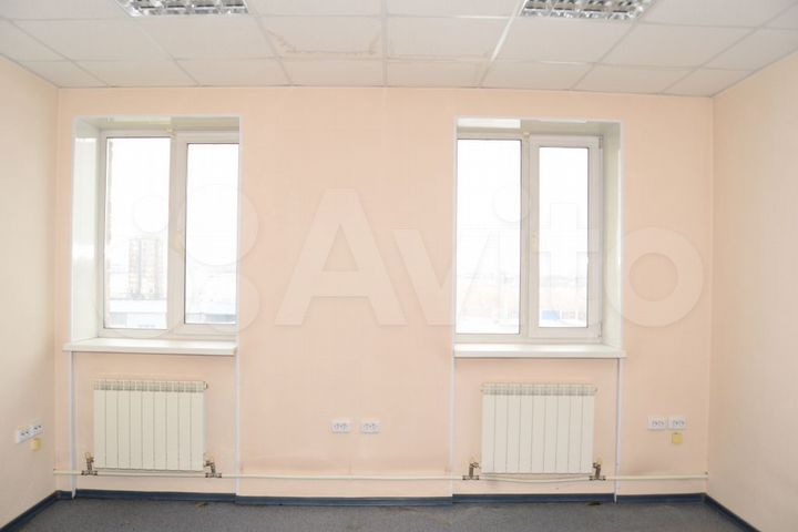 Продам помещение свободного назначения, 708 м²