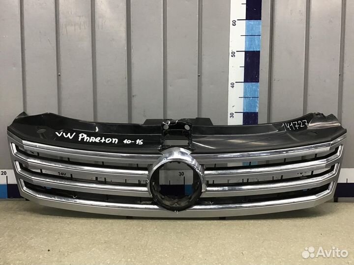 Решетка радиатора VW Phaeton 2002-2016