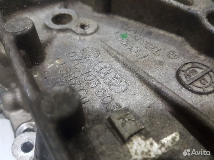 Верхний этаж поддона двс 5.2 BSM ауди с8 audi s8