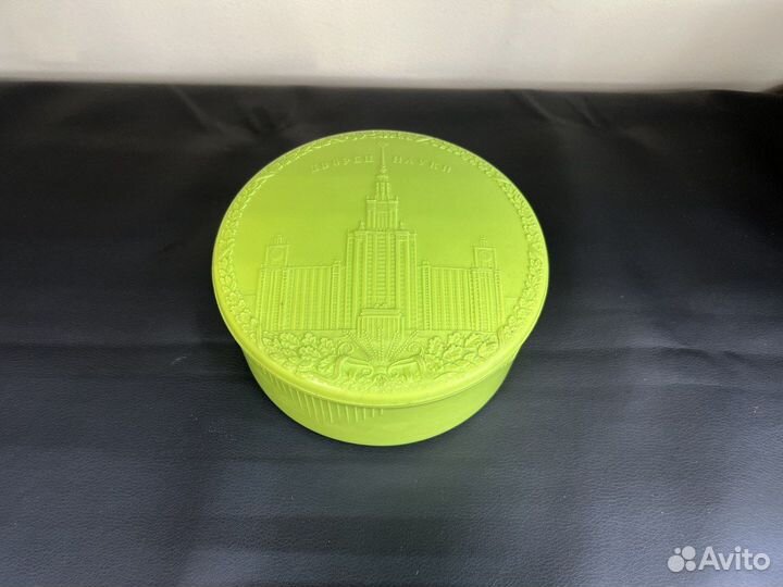 Шкатулка зелёная Дворец Науки МГУ