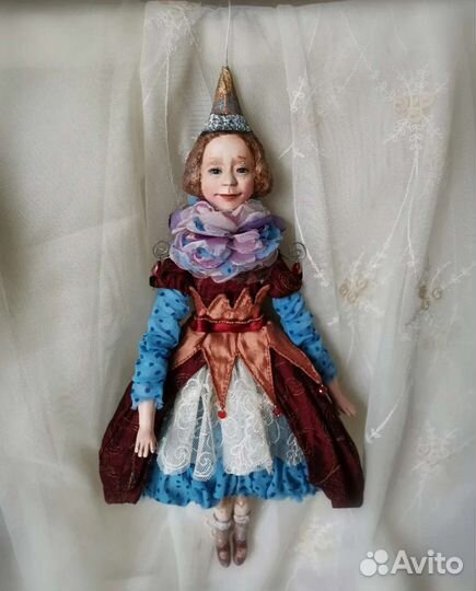 Подвесная интерьерная кукла ручной работы